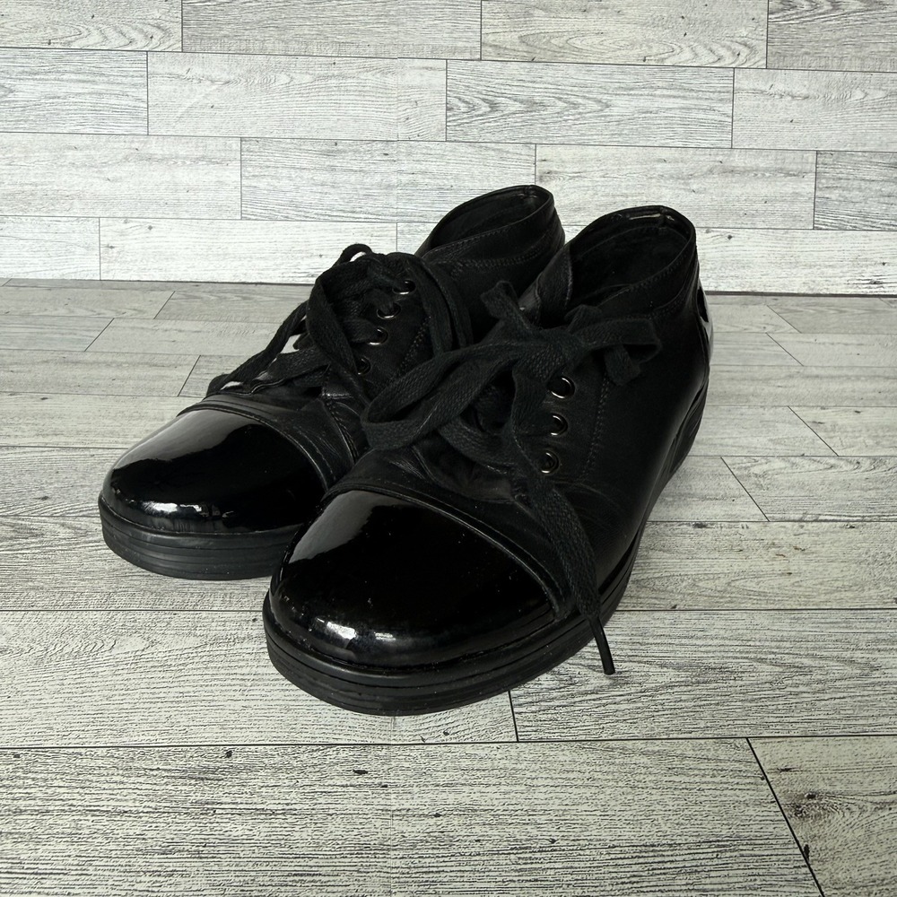 Size 7m Gravity Defyer Women's Black Shoes-Leather-Arch Support Lace-up